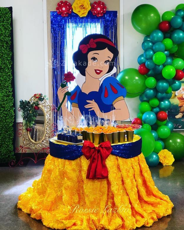 تم تولد سفید برفی - Snow White